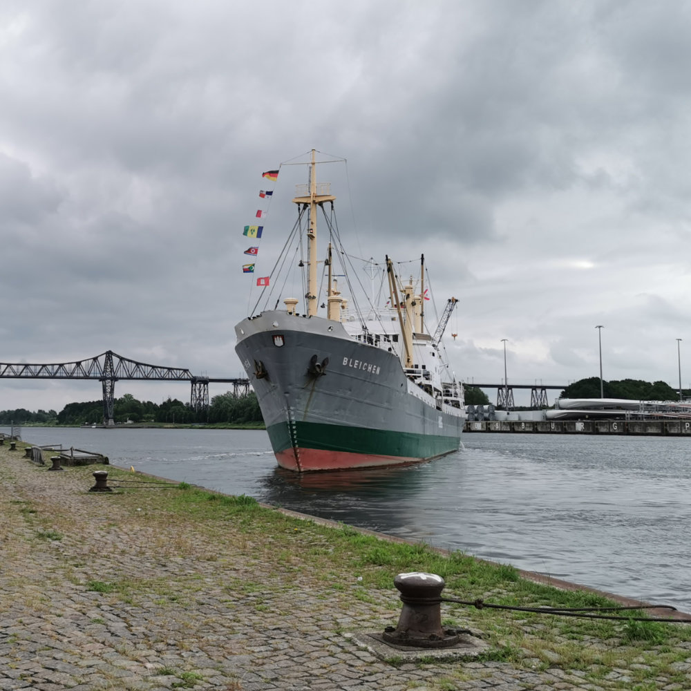 man lying back having a traditional wet shave